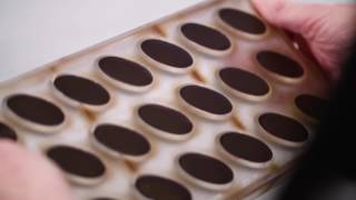 How to perfectly seal moulded chocolates [upl. by Dlabihcra]