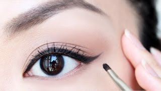 HOW TO Apply Eyeliner For Beginners  chiutips [upl. by Demy696]